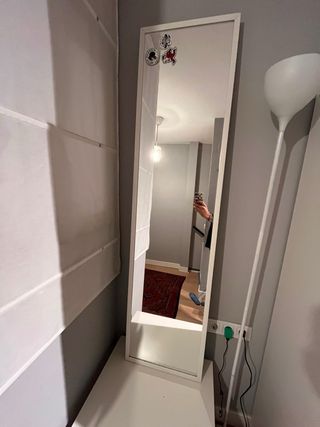 Specchio bianco a figura intera