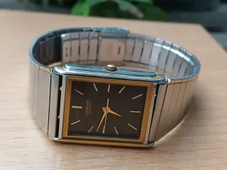 Reloj Samsung Quartz Rectangular