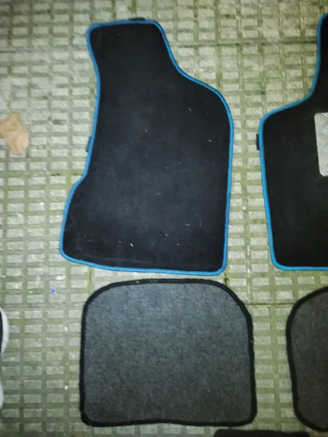 Alfombrillas coche negras y grises