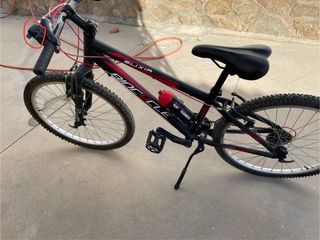 Bicicleta Montaña (MTB) Negra y Roja