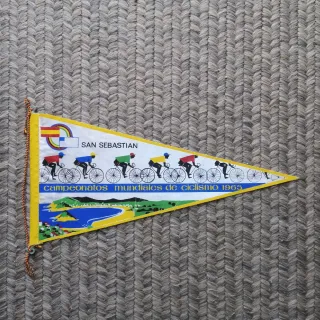 BANDERIN CAMPEONATOS MUNDIALES DE CICLISMO 1965