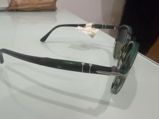Gafas unisex Person verdes. nuevas 