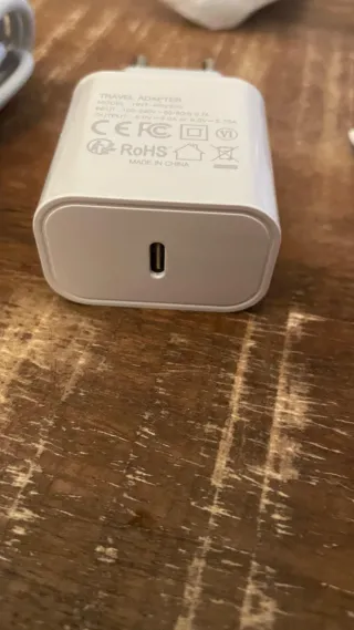 Caricatore adattatore da viaggio per iPhone HNT-PG2500