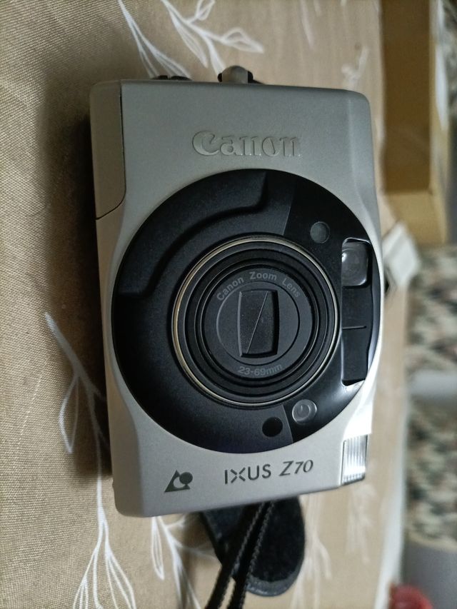 Cámara Canon IXUS Z70