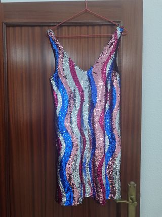 Vestido lentejuelas fiesta.