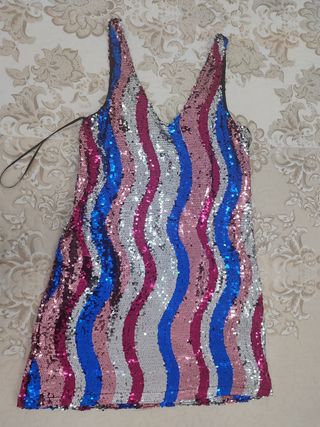 Vestido lentejuelas fiesta.