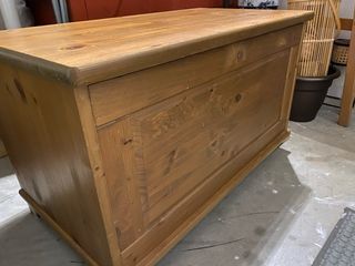 Baúl de madera para almacenaje