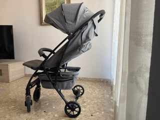 Cochecito bebé gris