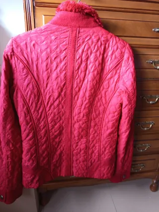 CAZADORA MODERNA AJUSTABLE Y DE MARCA DISEÑO