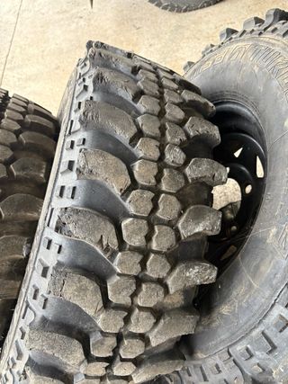 4 Ruedas 4x4 todoterreno