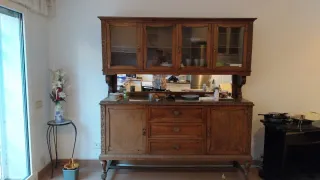 Bufet comedor madera maciza y cristal