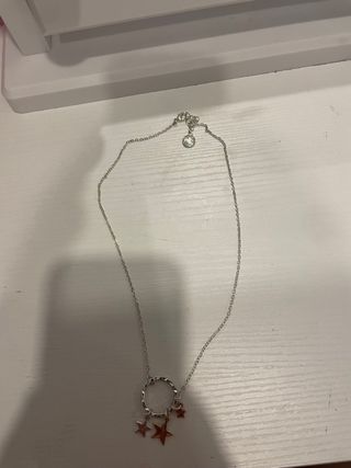 Collar círculo con 3 estrellas