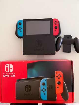 Nintendo Switch Azul y Rojo