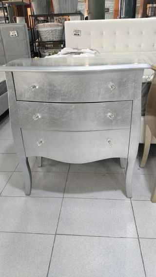 Cassettiera in argento con 3 cassetti