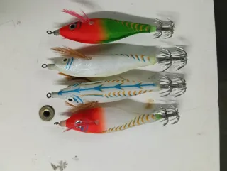 Señuelos de pesca para calamar nuevo (4 unidades)