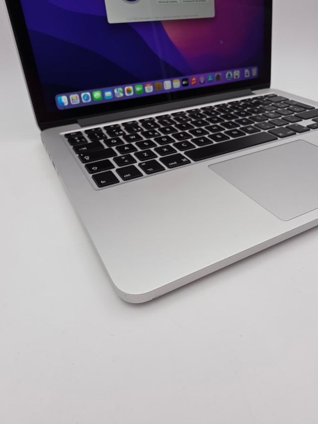 MacBook Pro 13 Retina (2015) i5 8GB RAM, 250GB SSD