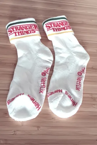 Calcetines Stranger Things Hanes Talla Única.