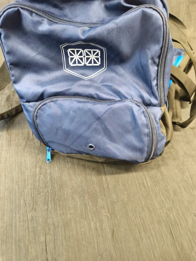 Bolsa de deporte Kipsta azul y marrón 55L