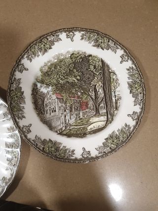 Juego de 12 platos de porcelana blancos y dorados