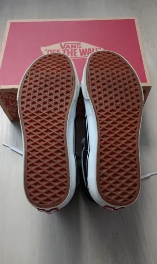 Zapatillas Vans Sk8-Hi. Talla 42