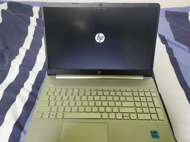 Ordenador portátil HP gris/plateado