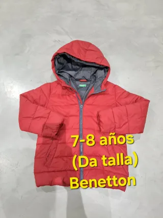 Abrigo Benetton 7-8 años rojo