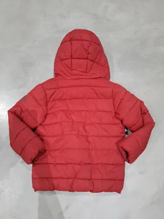 Abrigo Benetton 7-8 años rojo