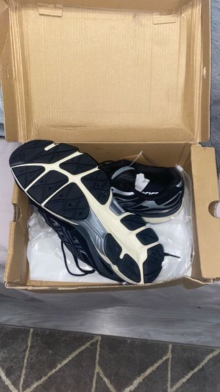 Asics Gel Zapatillas Deportivas Negras y Plateadas