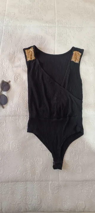 Lote falda, body y pantalón corto
