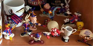 Figuras FC Barcelona Looney Tunes