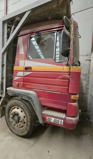 Camión Pegaso Mider 260