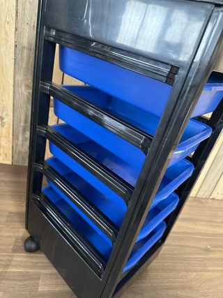 CARRELLO AUSILIARIO PER PARRUCCHIERE 101