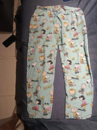Pantalón pijama Snoopy Oysho Talla L/XL