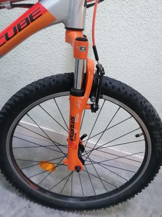 Bicicleta de Montaña Cube Acid 240