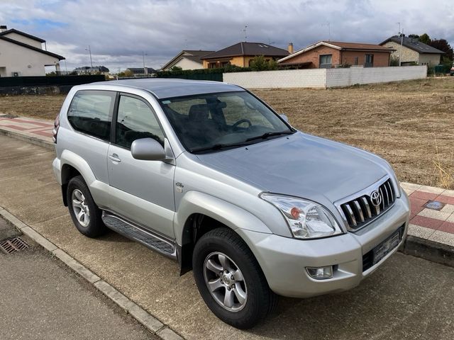 Toyota Land Cruiser 2004