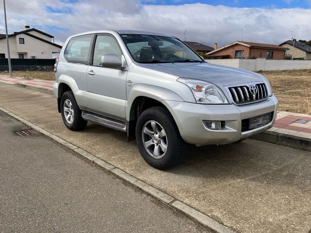 Toyota Land Cruiser 2004