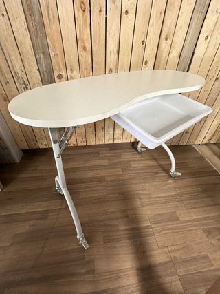 TAVOLINO PER MANICURE PROFESSIONALI
