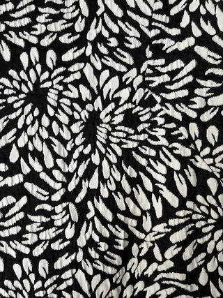 Vestido estampado blanco y negro