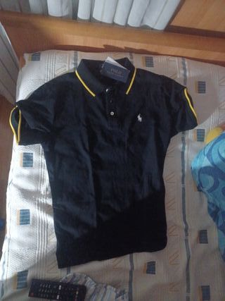 Polo Ralph Lauren Negro con Detalles Amarillos