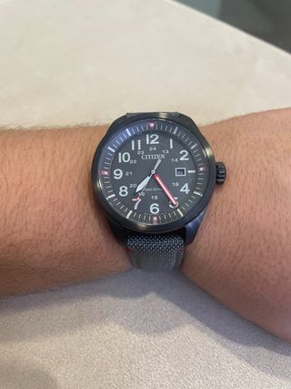 Reloj Citizen Negro y Gris