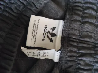 Pantalón chándal Adidas negro