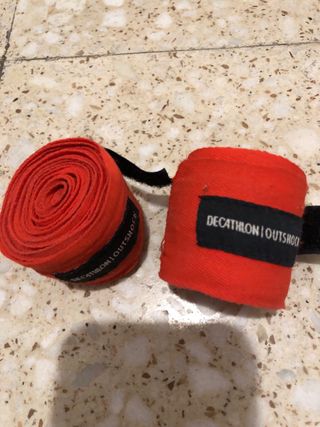 Vendas de boxeo rojas Decathlon 
4 metros