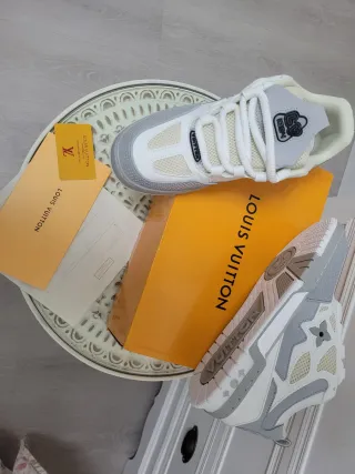 Zapatillas Louis Vuitton LV Skate Grises Blancas