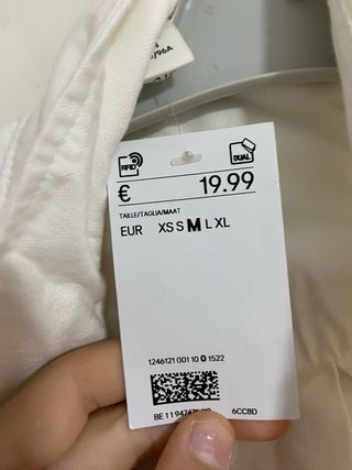 Camisa blanca Halloween manchada roja Talla M