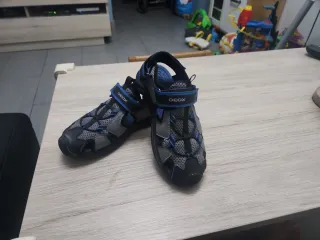 Sandalias Geox niño azul y gris talla 33