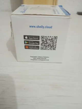 Shelly Plus Plug IT - Enchufe Inteligente