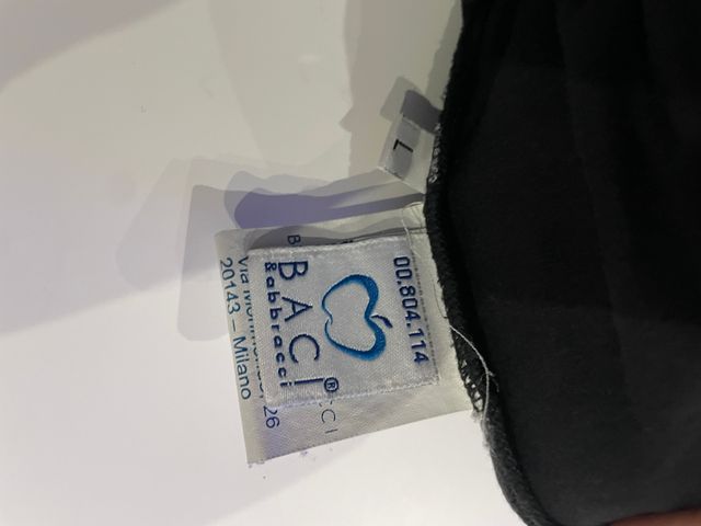 T-shirt Baci & Abbracci nera donna