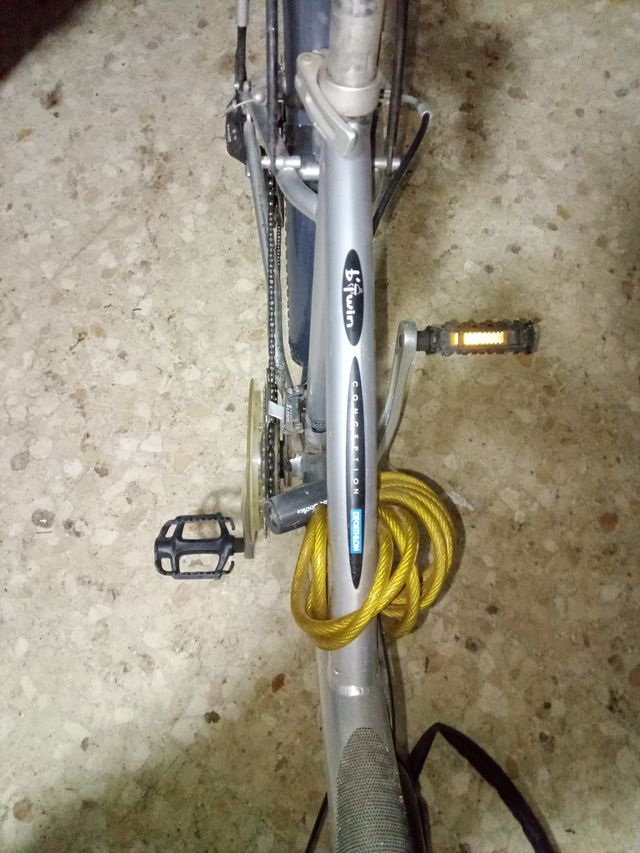 Bicicleta B'Twin Gris