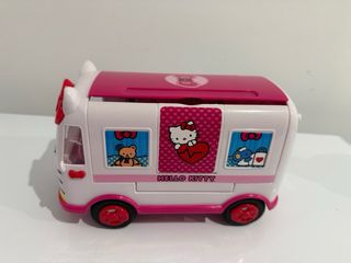 Pack Hello Kitty Cocina 
+Helicoptero + Ambulancia