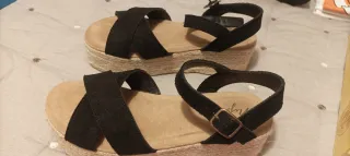 Cuñas negras plataforma de 6cm, talla 37. Nuevas
